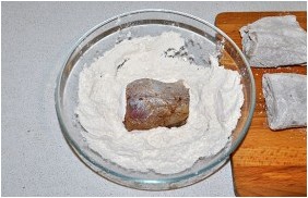 (жареный, минтай, сырной, корочкой) Жареный минтай под сырной корочкой