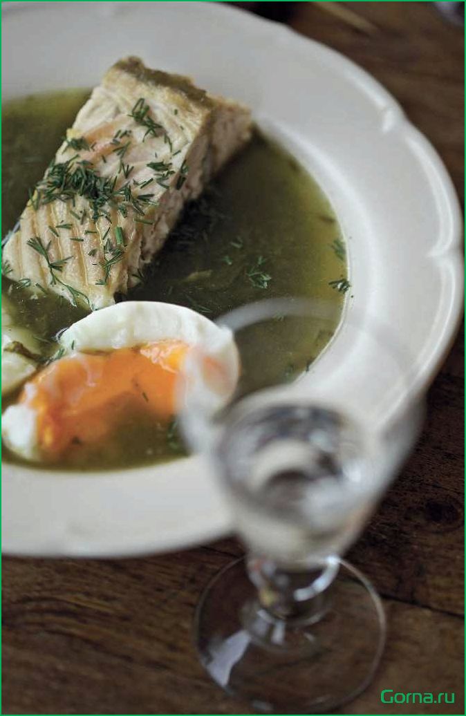 Традиционный рецепт старинного рыбного супа: вкус и история