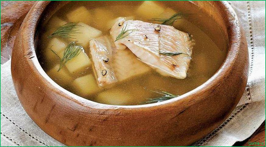 Традиционный рецепт старинного рыбного супа: вкус и история