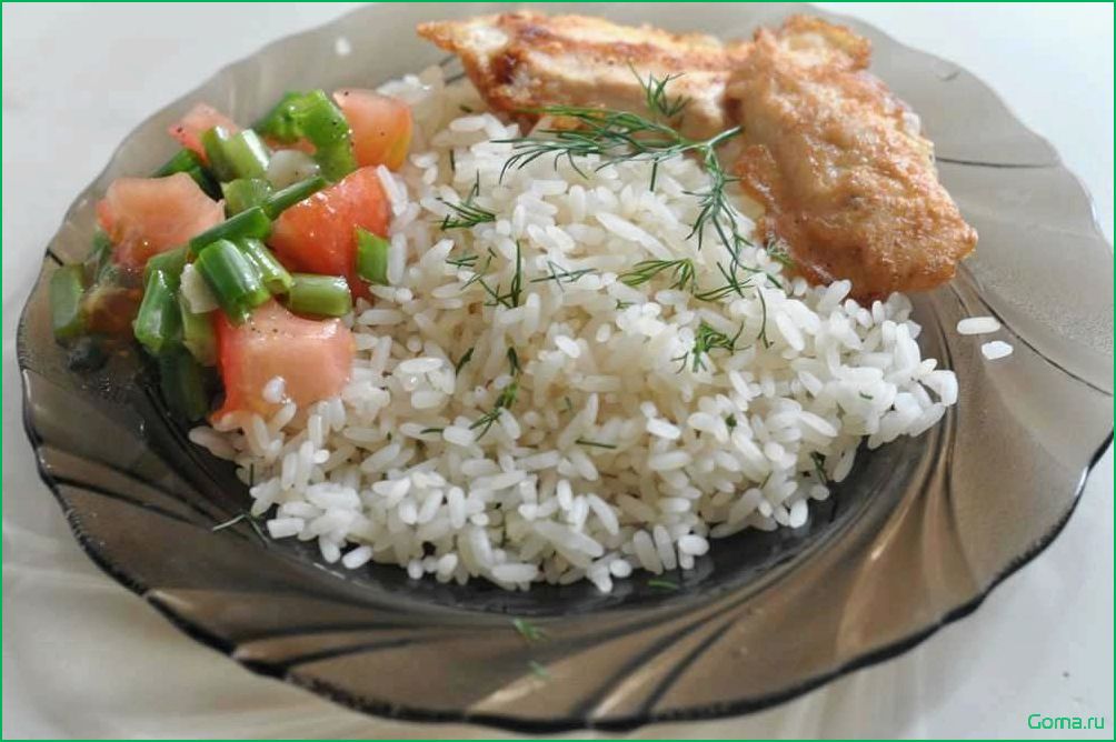 (блюдо, рисом, рыбой, овощами) Блюдо с рисом, рыбой и овощами