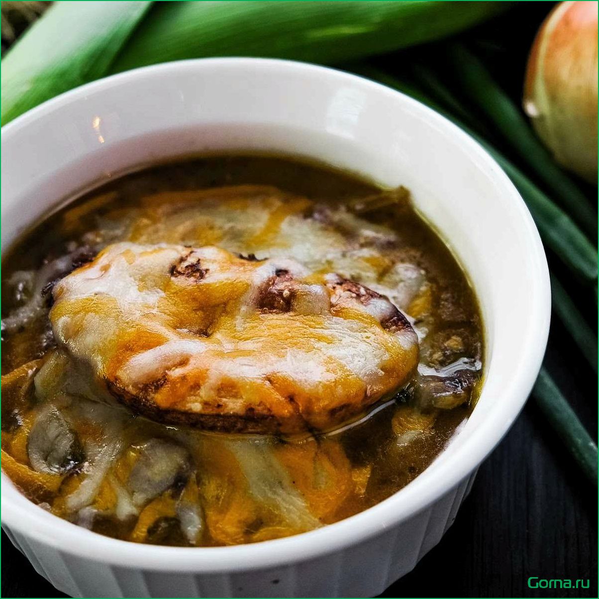 Вкусный и ароматный рецепт приготовления рыбного супа с добавлением лука